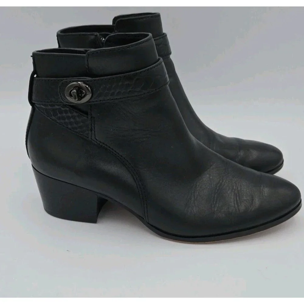 Coach Patricia Black Leather Ankle Booties Block Heel Side Zip Size 6.5B A00235